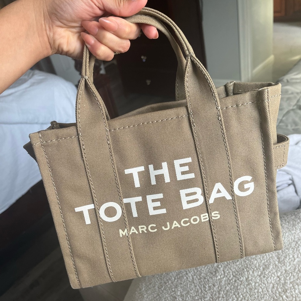 Marc Jacob small the tote bag